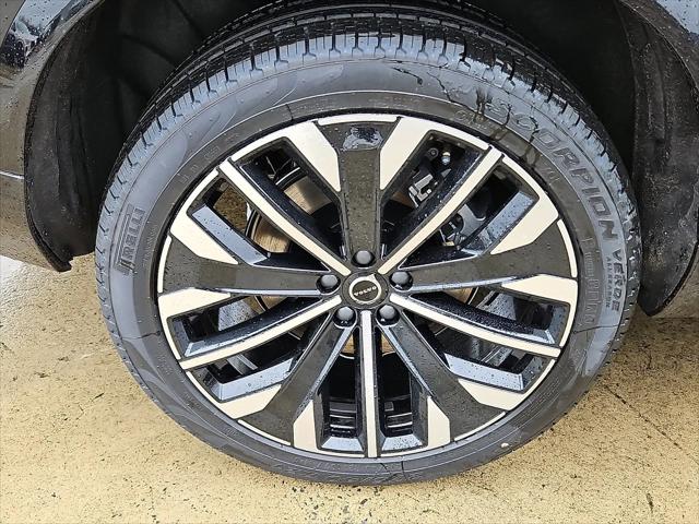 2026 Volvo XC90 Plug-In Hybrid Ultra Dark Theme, T8 AWD, Electric/Gasoline, 6 Seats