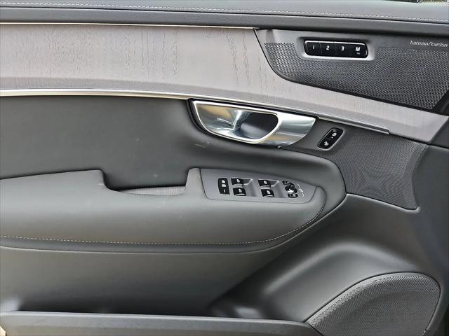 2026 Volvo XC90 Plug-In Hybrid Ultra Dark Theme, T8 AWD, Electric/Gasoline, 6 Seats