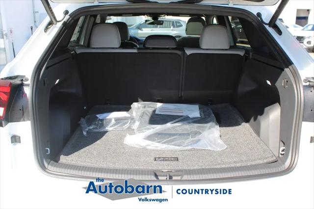 2026 Volkswagen Atlas Cross Sport SEL R-Line Black
