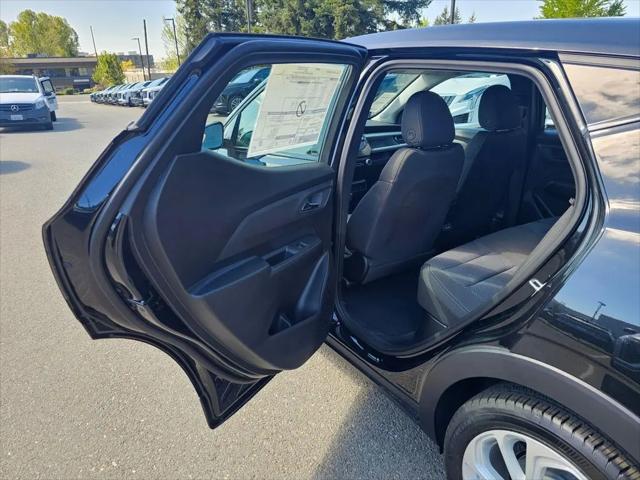 2027 Chevrolet Bolt LT FWD