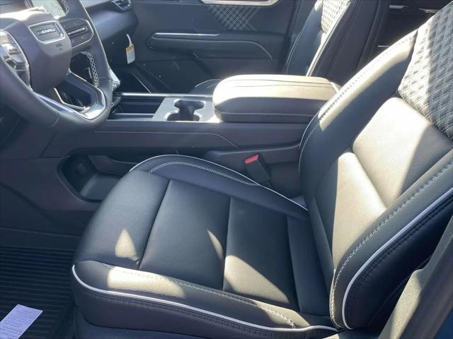 2026 GMC Acadia Denali FWD