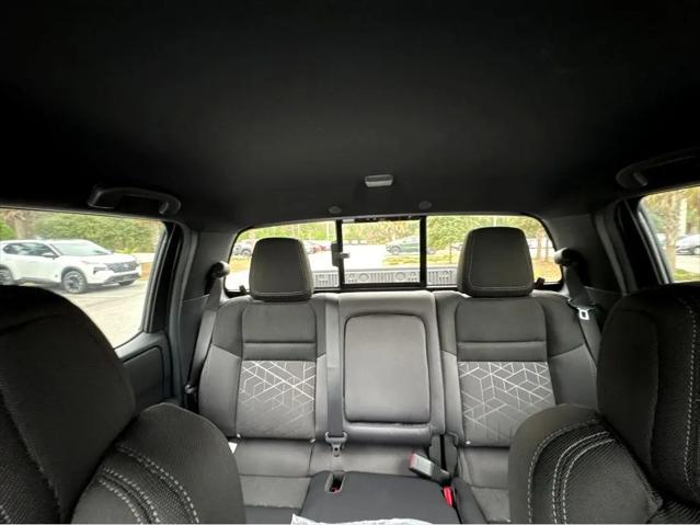 2026 Nissan Frontier Crew Cab SV 4x2