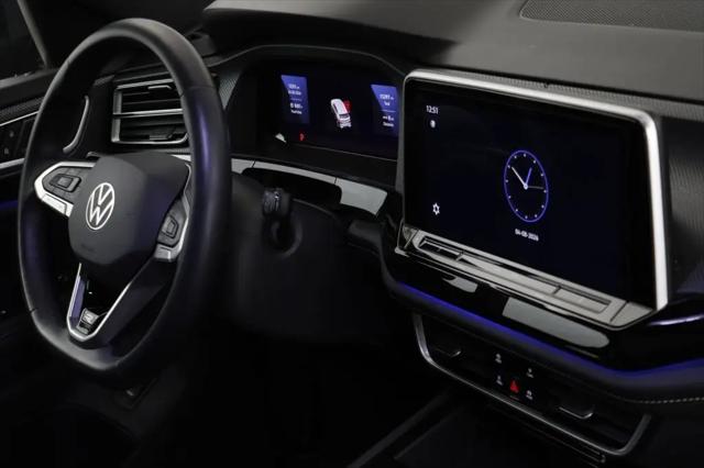 2025 Volkswagen Atlas Cross Sport 2.0T SEL Premium R-Line
