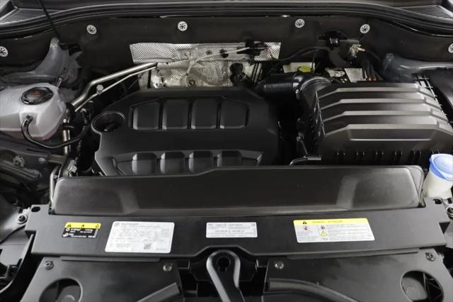 2025 Volkswagen Atlas Cross Sport 2.0T SEL Premium R-Line