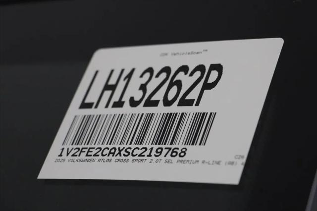 2025 Volkswagen Atlas Cross Sport 2.0T SEL Premium R-Line