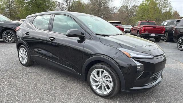 2027 Chevrolet Bolt LT FWD