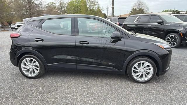 2027 Chevrolet Bolt LT FWD