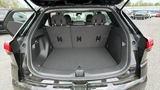 2027 Chevrolet Bolt LT FWD