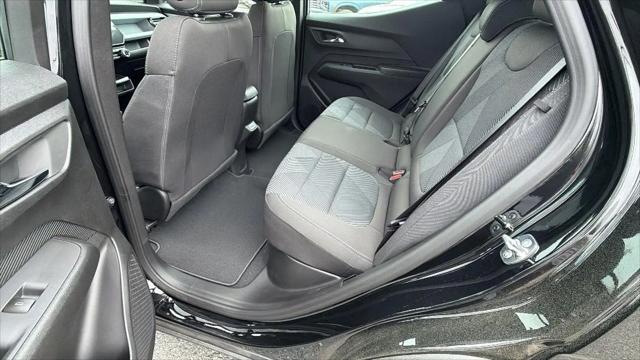 2027 Chevrolet Bolt LT FWD