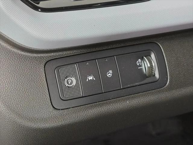 2027 Chevrolet Bolt LT FWD