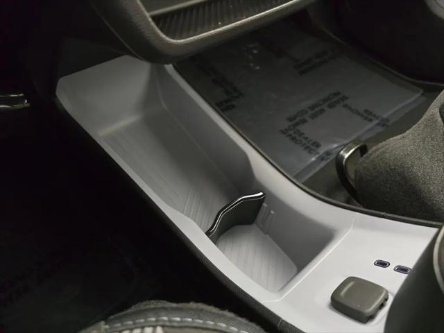 2027 Chevrolet Bolt LT FWD
