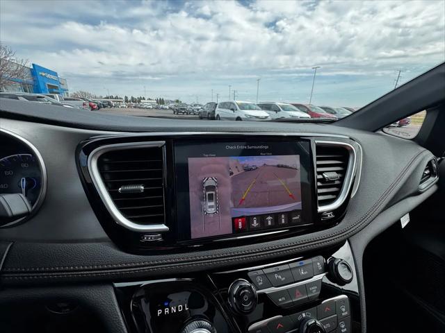2026 Chrysler Pacifica Pinnacle AWD