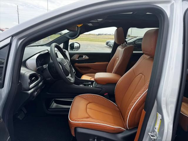 2026 Chrysler Pacifica Pinnacle AWD