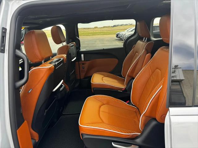 2026 Chrysler Pacifica Pinnacle AWD