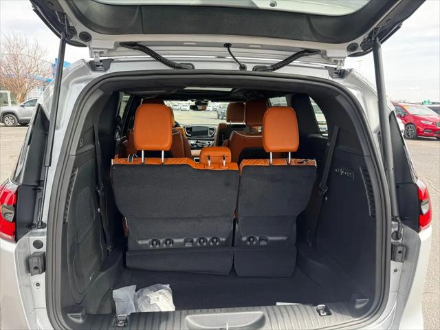 2026 Chrysler Pacifica Pinnacle AWD