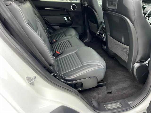 2024 Land Rover Discovery P300 S