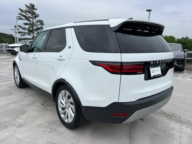 2024 Land Rover Discovery P300 S