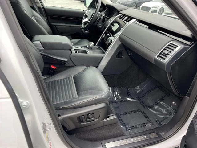 2024 Land Rover Discovery P300 S