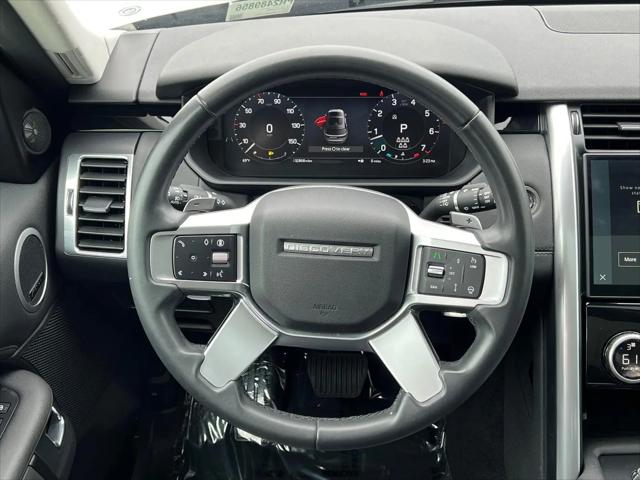 2024 Land Rover Discovery P300 S