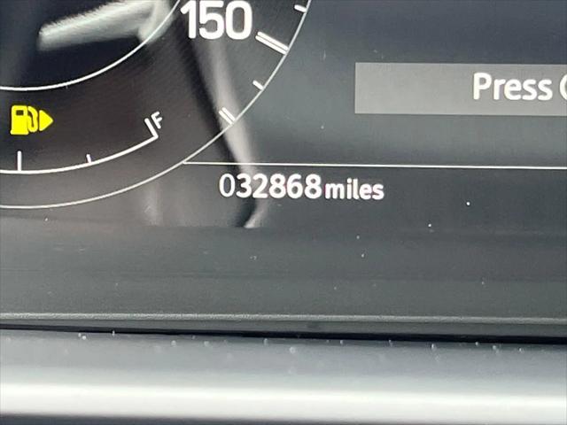 2024 Land Rover Discovery P300 S