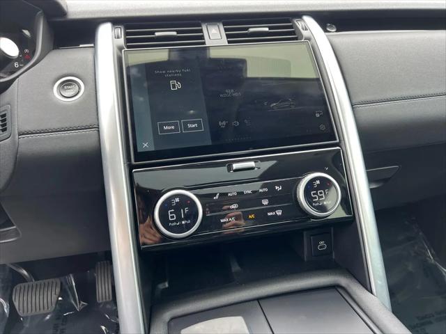 2024 Land Rover Discovery P300 S