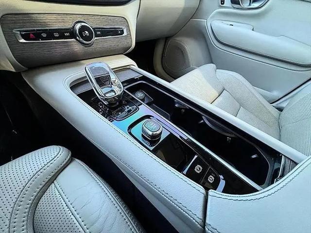 2023 Volvo XC90 B6 Ultimate 7-Seater