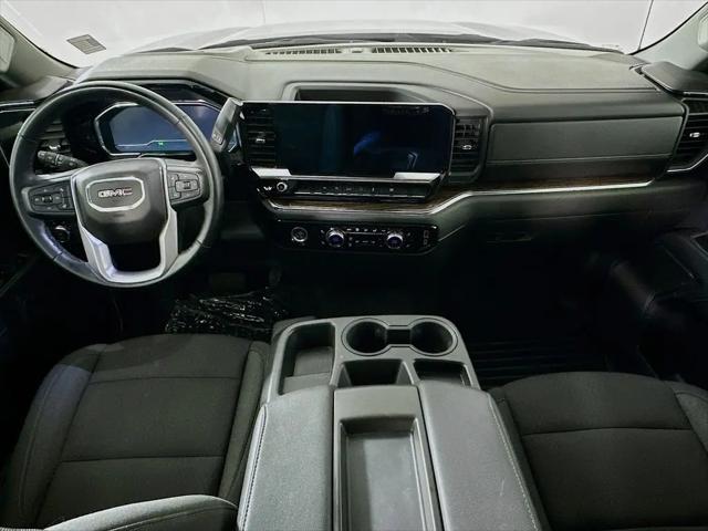 2024 GMC Sierra 1500 4WD Crew Cab Short Box Elevation with 3SB