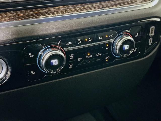 2024 GMC Sierra 1500 4WD Crew Cab Short Box Elevation with 3SB