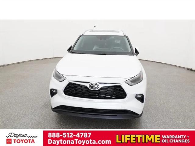 2026 Toyota Highlander Hybrid XLE