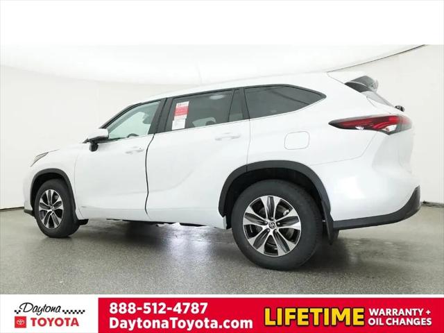 2026 Toyota Highlander Hybrid XLE
