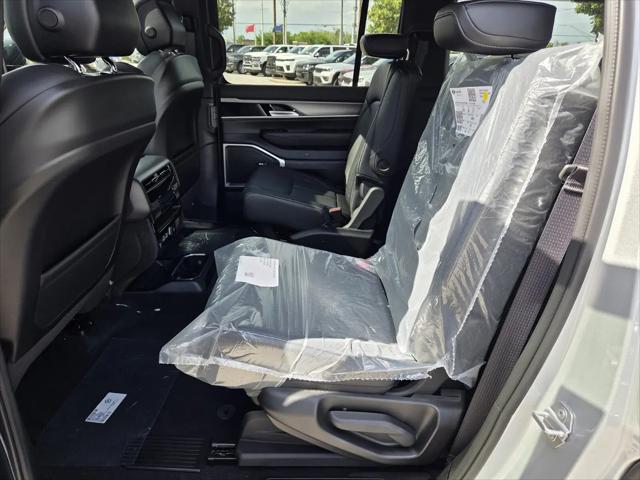 2026 Jeep Grand Wagoneer 4x2