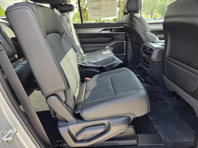 2026 Jeep Grand Wagoneer 4x2