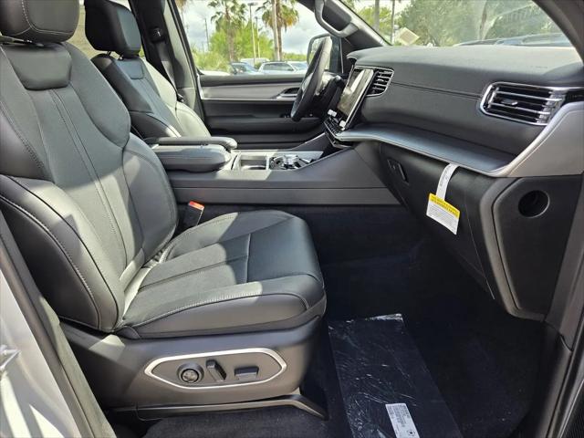 2026 Jeep Grand Wagoneer 4x2