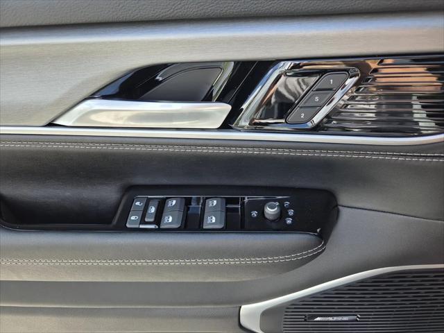 2026 Jeep Grand Wagoneer 4x2