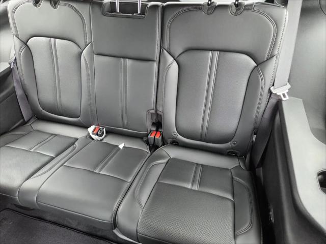 2026 Jeep Grand Wagoneer 4x2