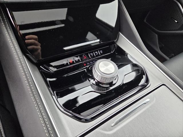 2026 Jeep Grand Wagoneer 4x2