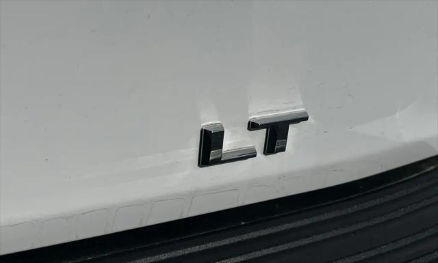 2024 Chevrolet Suburban 4WD LT