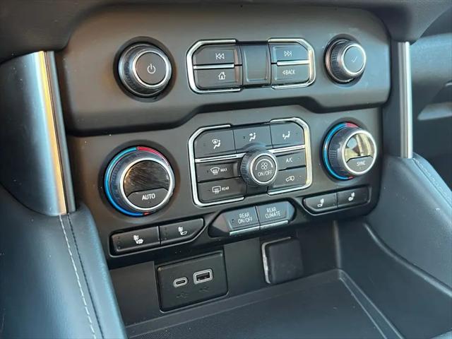 2024 Chevrolet Suburban 4WD LT