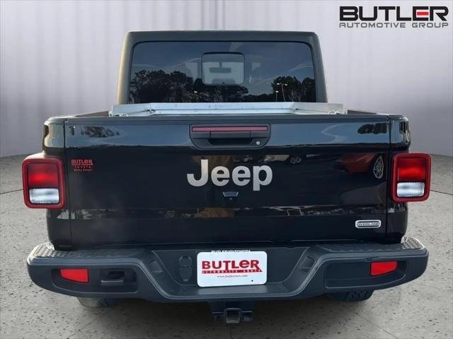 2022 Jeep Gladiator Overland