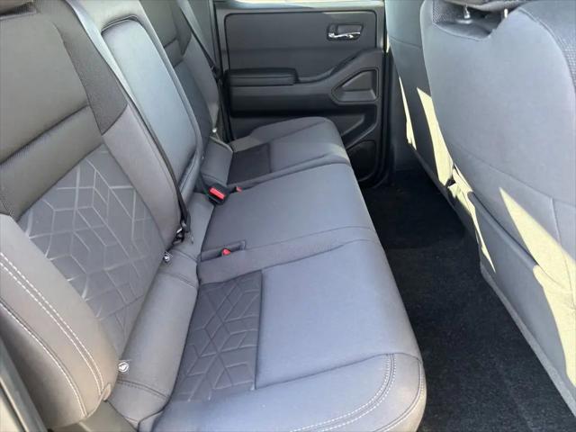 2026 Nissan Frontier Crew Cab SV 4x2