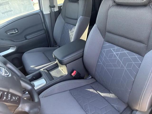 2026 Nissan Frontier Crew Cab SV 4x2