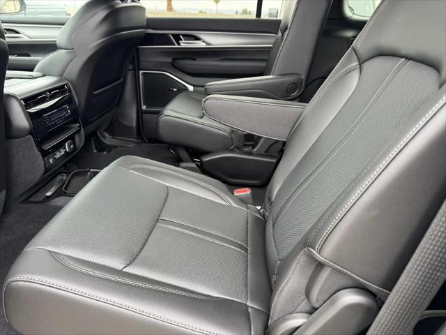 2026 Jeep Grand Wagoneer L 4x4
