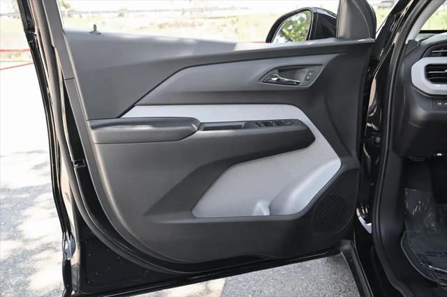 2027 Chevrolet Bolt RS FWD