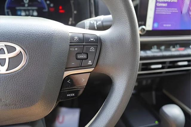 2025 Toyota Camry LE