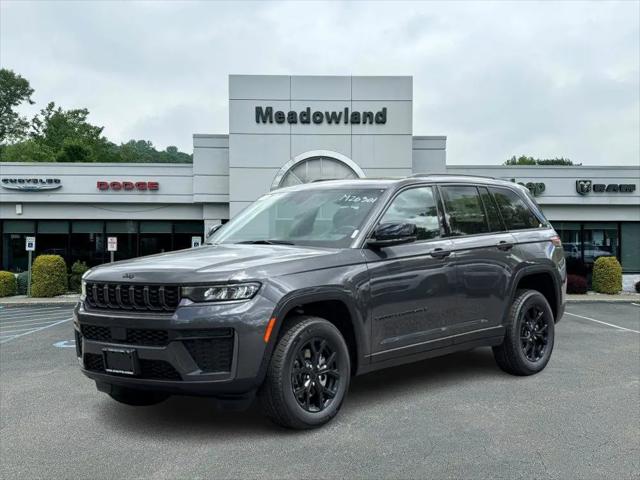 2026 Jeep Grand Cherokee Altitude 4x4 for sale in Carmel, NY