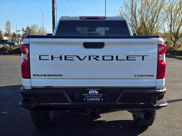 2024 Chevrolet Silverado 2500HD 4WD Crew Cab Standard Bed Custom
