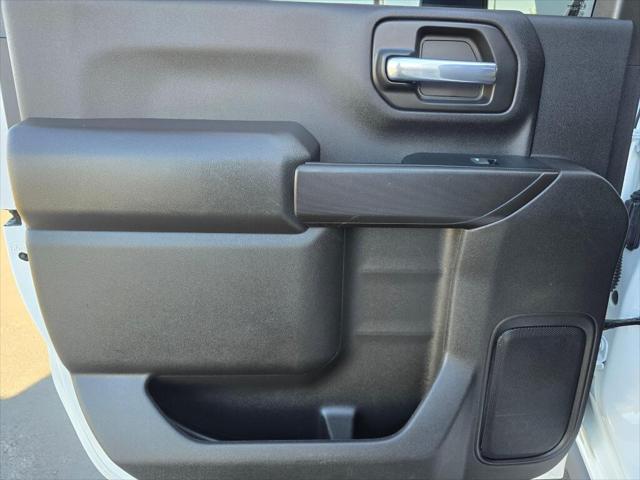 2024 Chevrolet Silverado 2500HD 4WD Crew Cab Standard Bed Custom