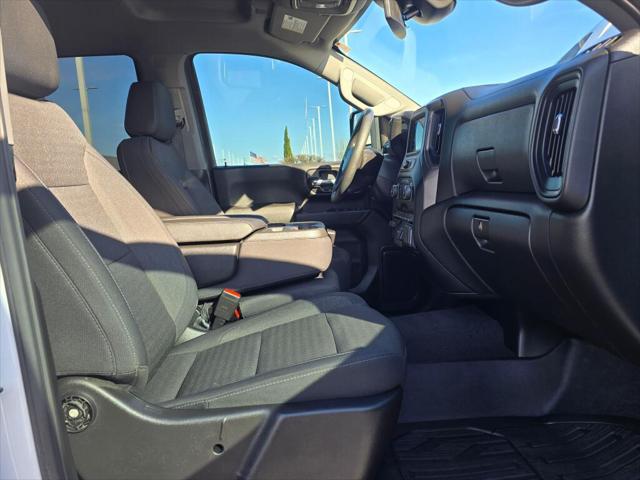 2024 Chevrolet Silverado 2500HD 4WD Crew Cab Standard Bed Custom