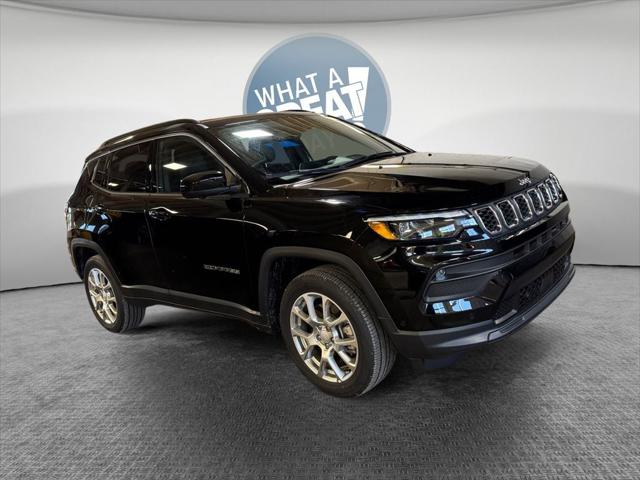 2024 Jeep Compass Latitude Lux FWD
