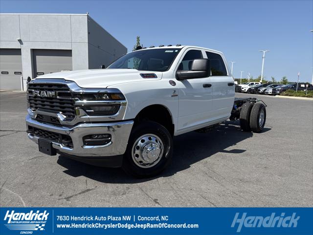 2026 RAM Ram 3500 Chassis Cab RAM 3500 TRADESMAN CREW CAB CHASSIS 4X4 60 CA